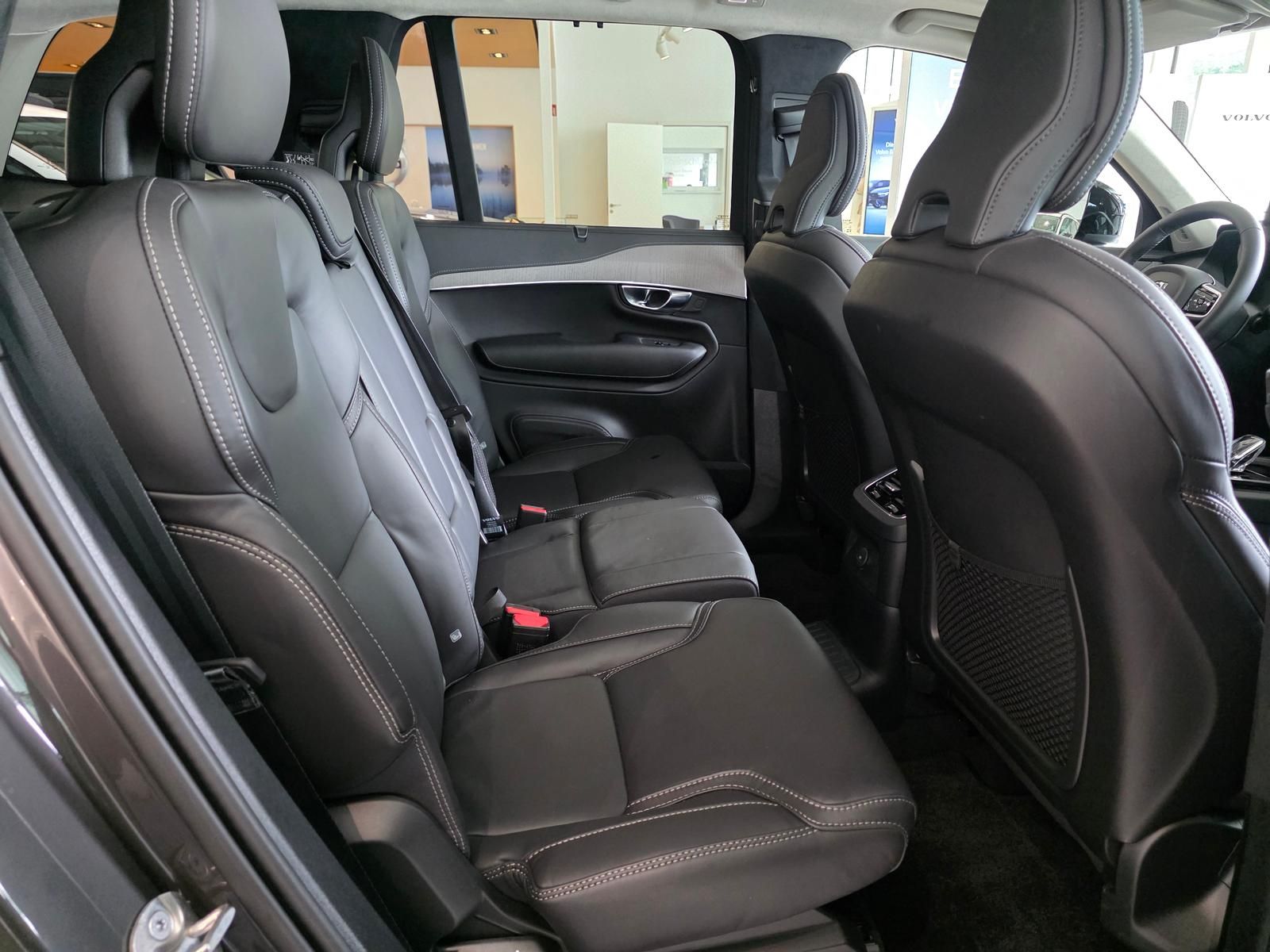 Volvo XC90 Ultra Dark Recharge Plug-In Hybrid AWD foto 15