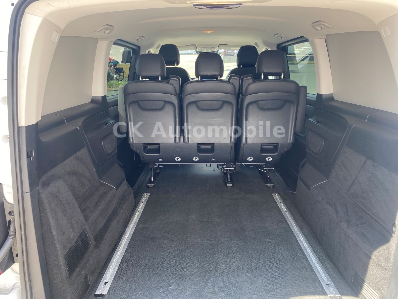 Fahrzeugabbildung Mercedes-Benz Vito Mixto 119 lang Autom./5 Sitze/Navi/LED/Kam