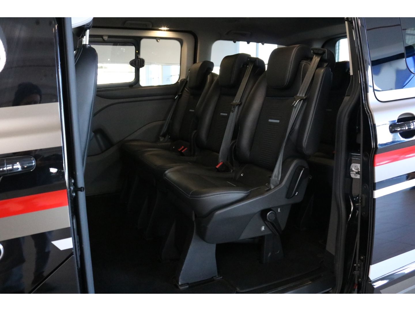 Fahrzeugabbildung Ford Tourneo Custom Active L1 AUTOMATIK Tempomat DAB