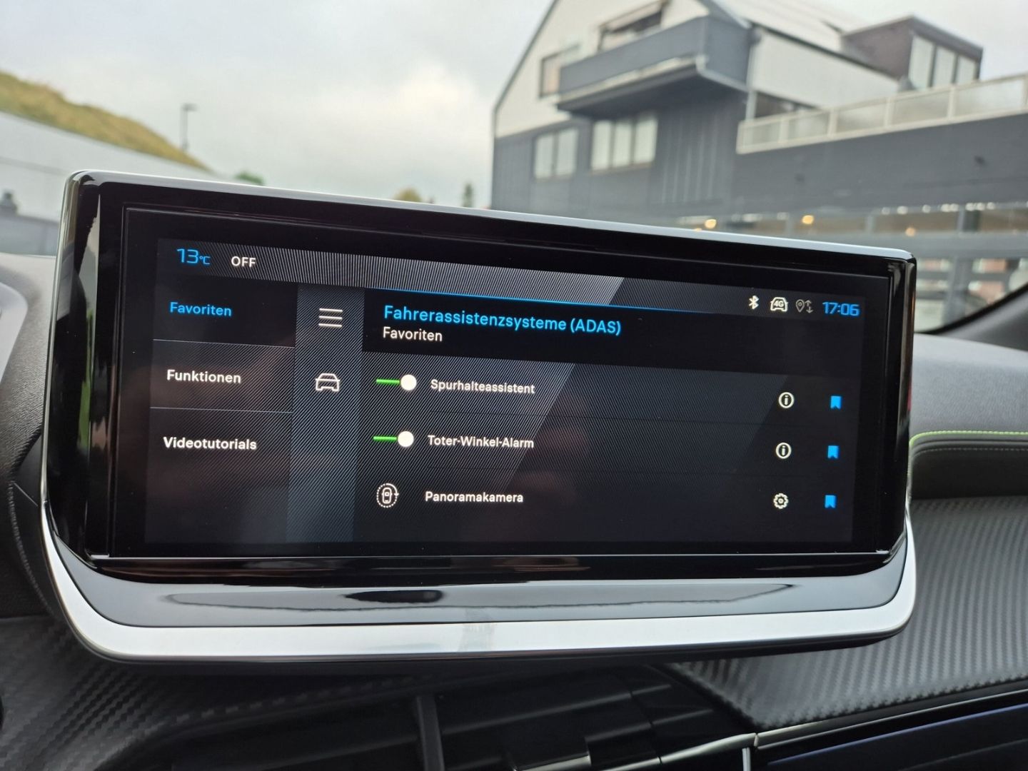 Peugeot 208 - Bild 18