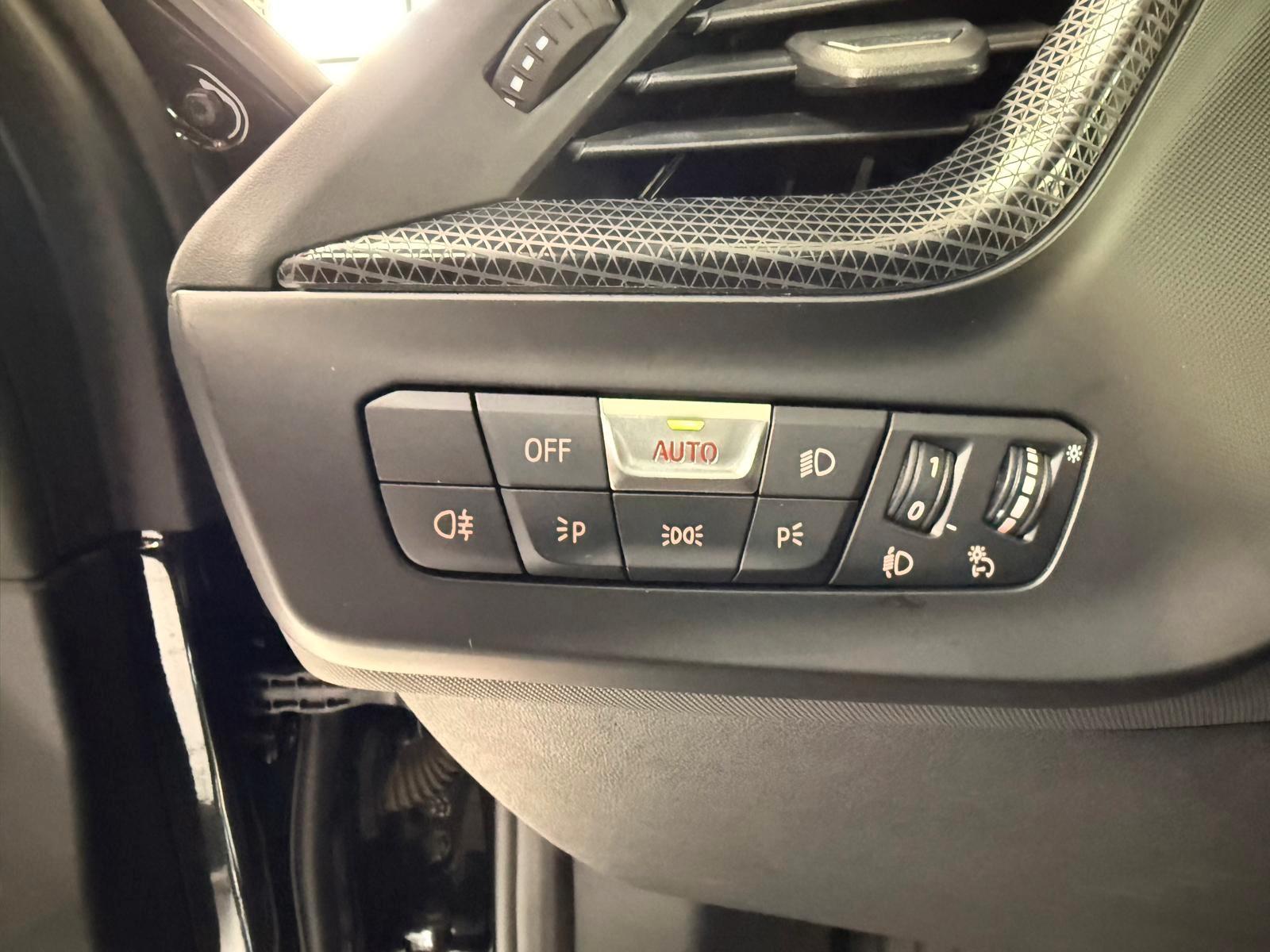 BMW 116 i Sport Line /LED / Live Cockpit /, миниатюра 13