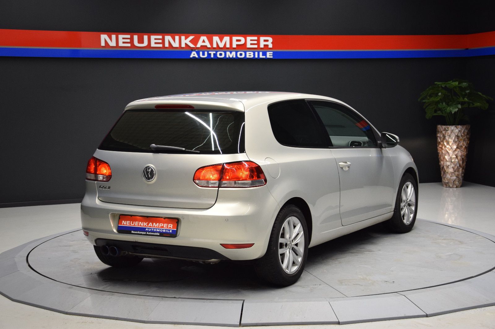 Fahrzeugabbildung Volkswagen Golf VI Comfortline PDC AHK