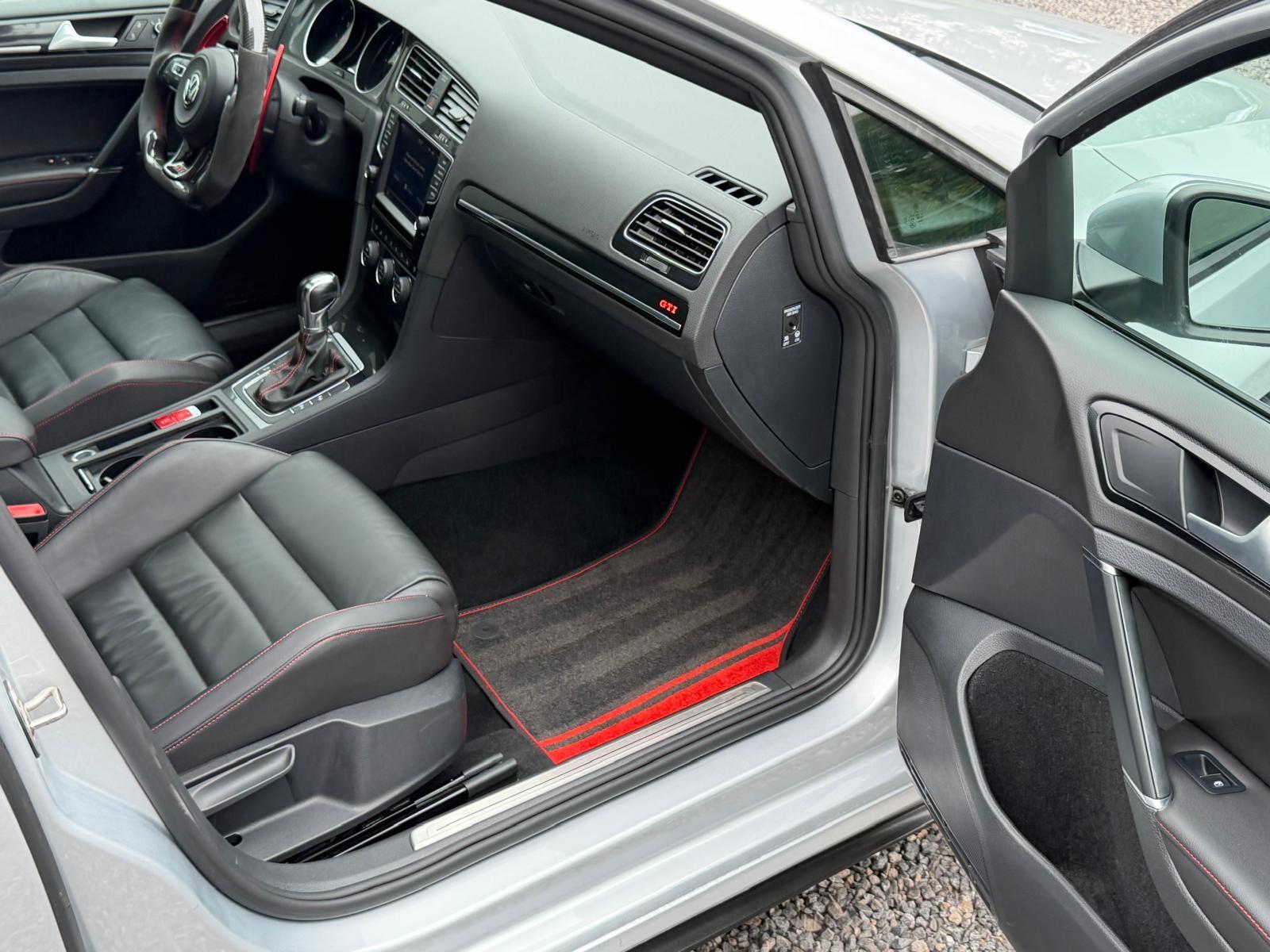 Volkswagen Golf VII Lim. GTI Performance + JP PERFORMANCE +