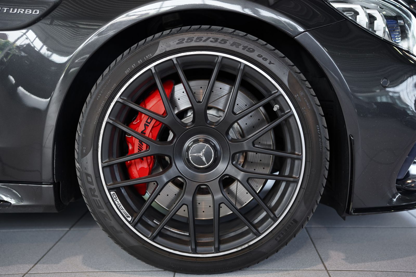 Mercedes Benz C 63 Amg