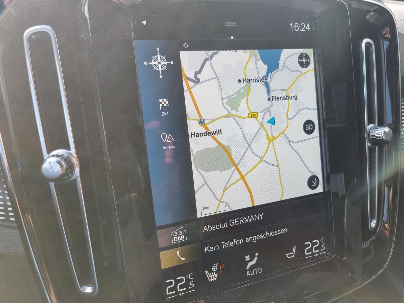 Fahrzeugabbildung Volvo XC40 T4 Recharge R-Design 'AHK, Panoramadach'