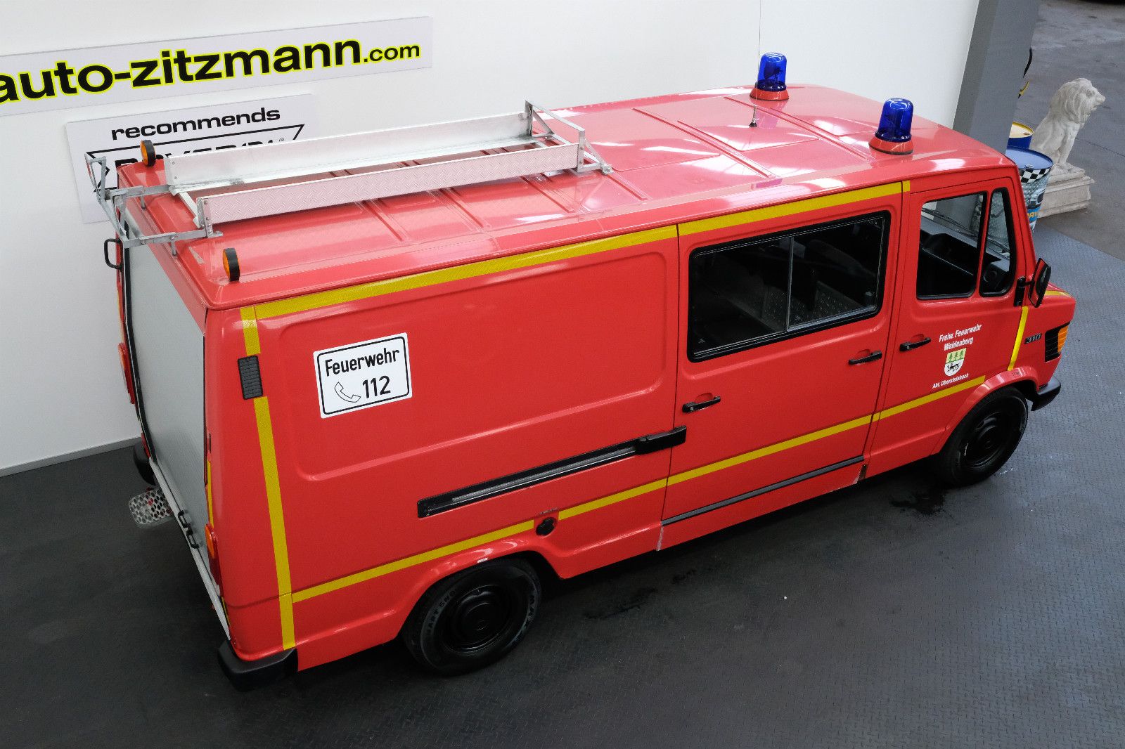 Fahrzeugabbildung Mercedes-Benz 602 KA/310/TSF 6-Sitzer Ex-Feuerwehr