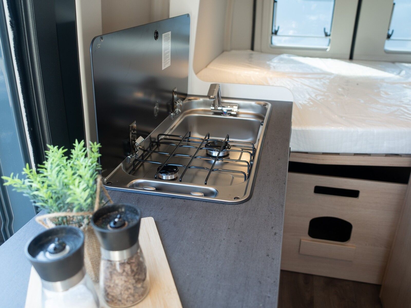 Fahrzeugabbildung Sunlight Adventure Cliff RT 600 Dieselheizung*Faltverdunk