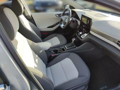 Fahrzeugabbildung Hyundai IONIQ 1.6 GDI PLUG IN Hybrid Advantage