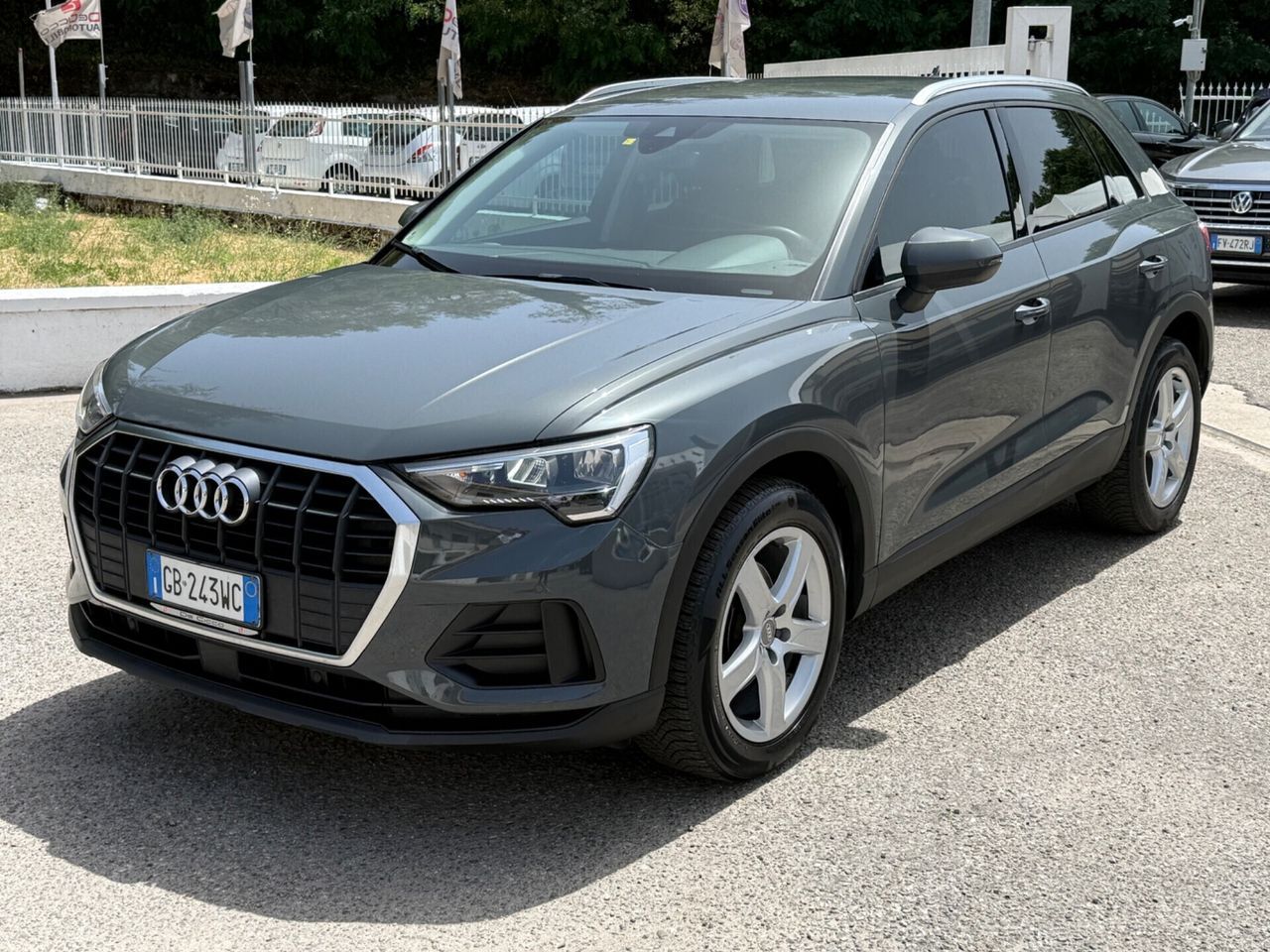 Audi Q3 35 TDI S tronic Business Advanced imagem 2