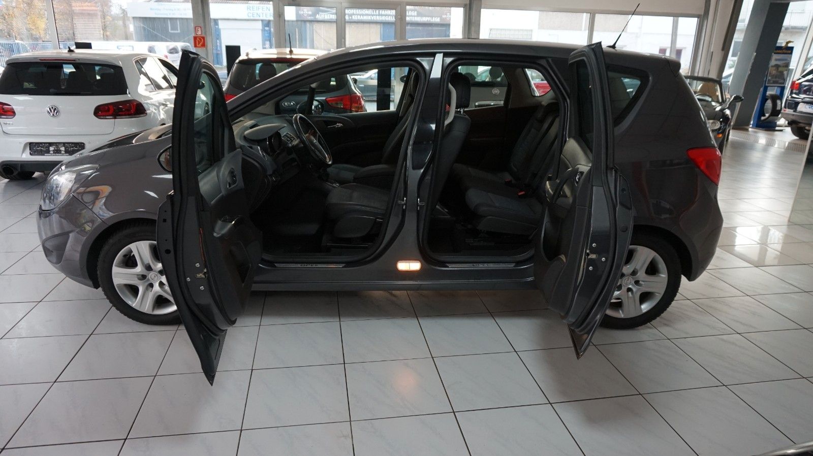 Fahrzeugabbildung Opel Meriva B Innovation