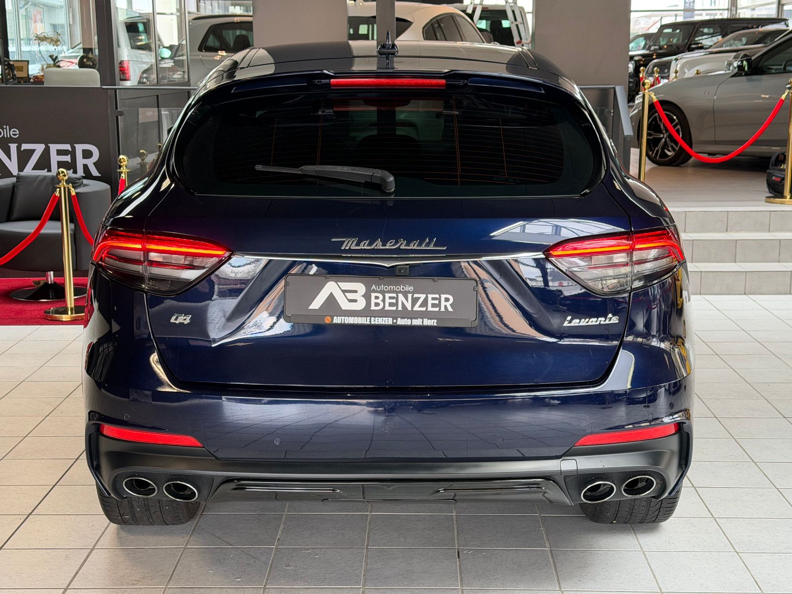 Fahrzeugabbildung Maserati Levante Diesel/GRANSPORT/LED/360°/MEMORY