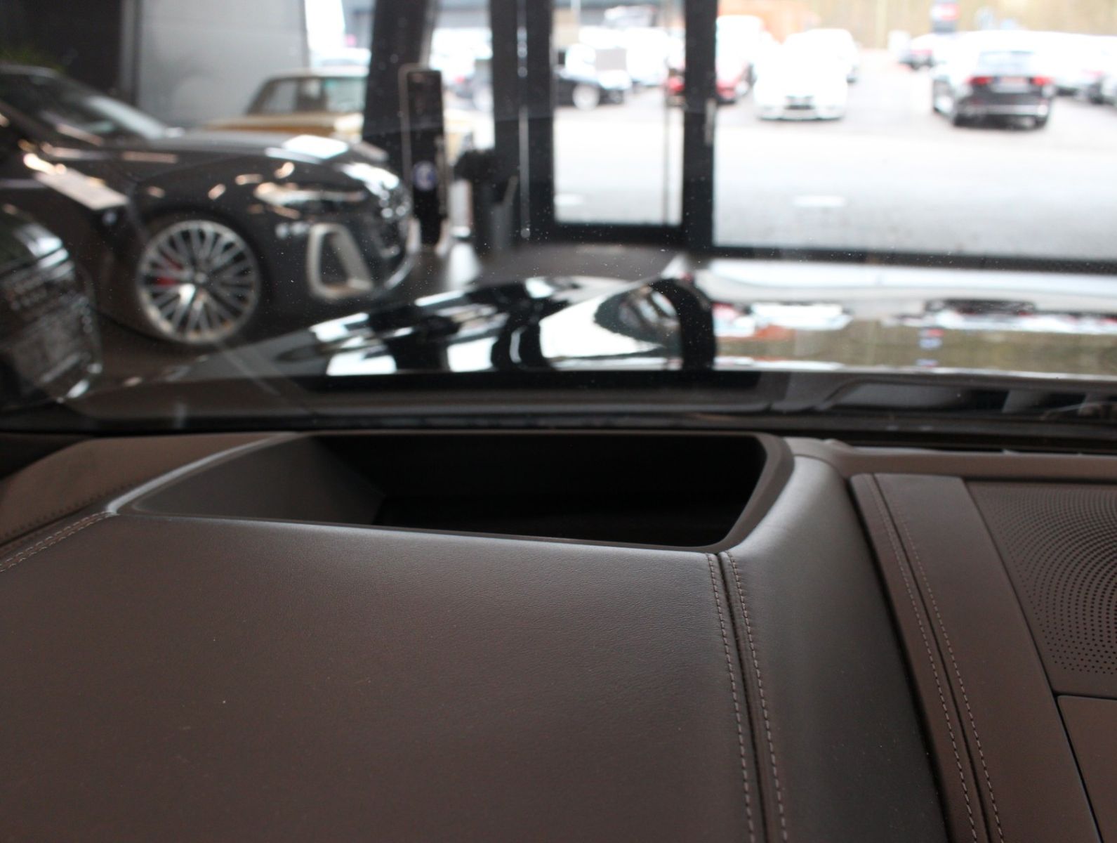 Fahrzeugabbildung BMW M8 Coupe Comp. M Driver´s*B&W*Softclose*TOP