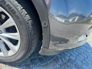 Ford Kuga - 8