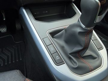 Seat Arona 1.0 TSI 70kW Sport FR|Kamera|Navi|ACC|LED