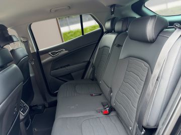 KIA Sportage - 12