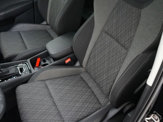 Karoq STYLE TDI DSG+AHK+NAVI+SITZ-/LENKRADHEIZUN