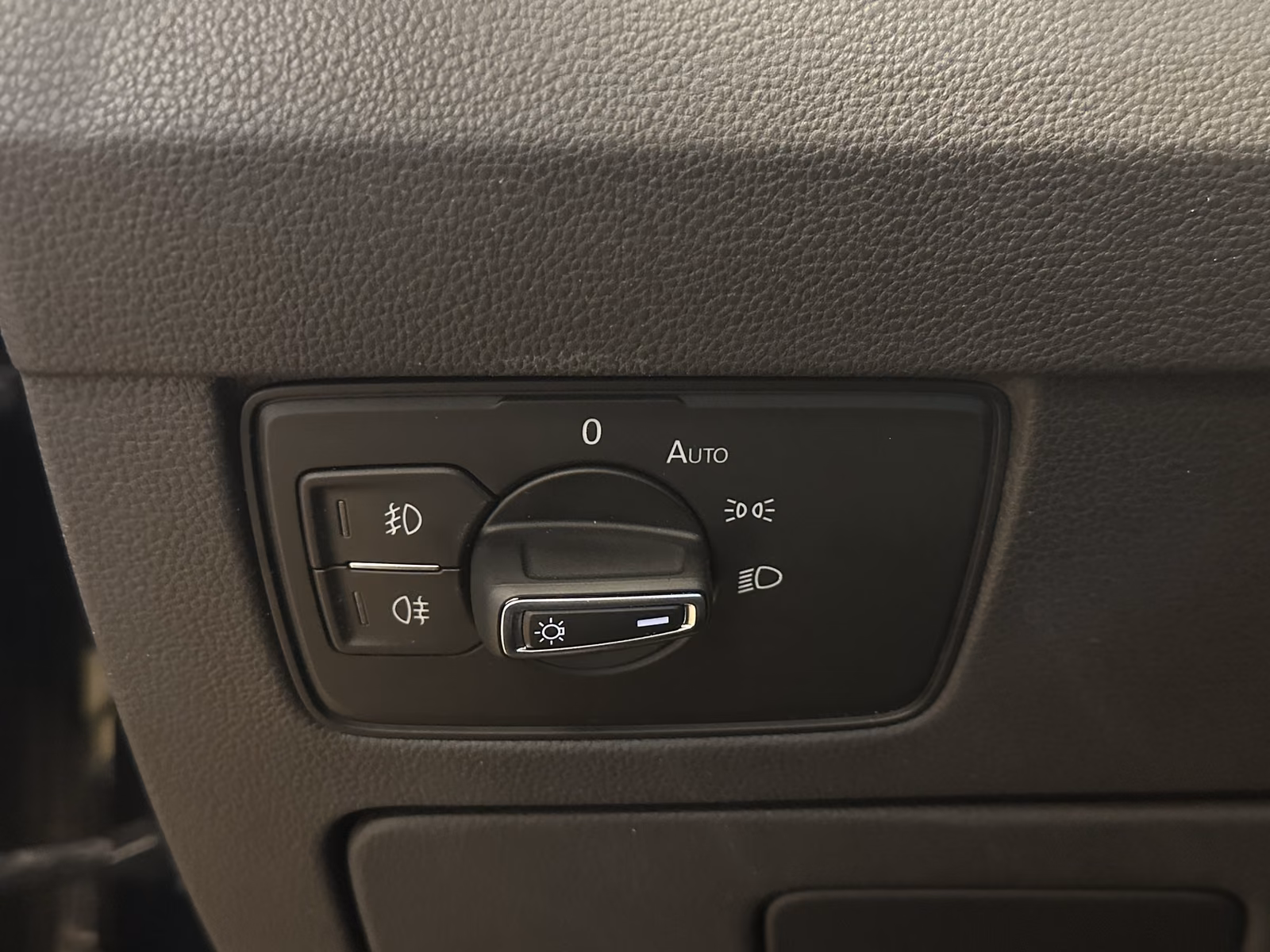 Volkswagen Passat 4Motion*2,0TDI*Pano*ACC*AHK*Massage*1Hand, миниатюра 24