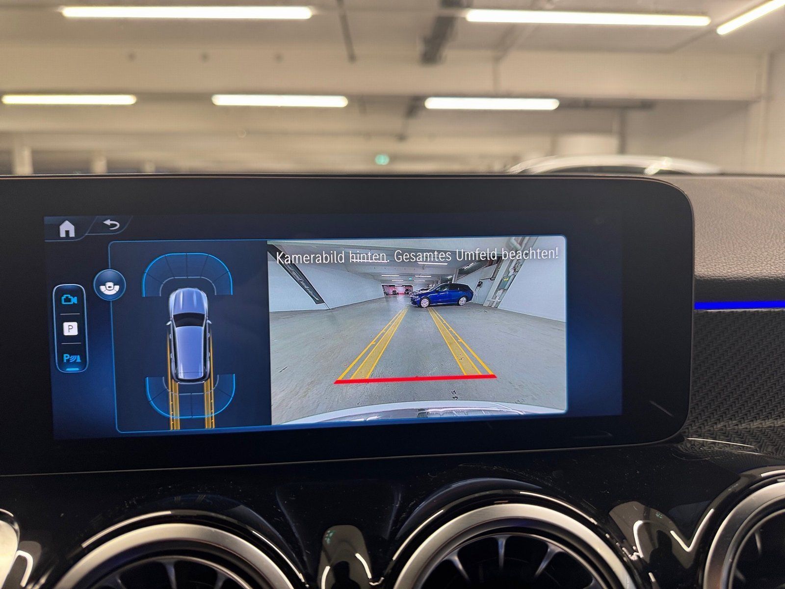 Fahrzeugabbildung Mercedes-Benz GLB 200 AMG Line*AHK*Distronic*MultiBeam*Kamera*