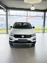 Volkswagen T-Roc Style 4Motion* Automatik* Panorama* Apple* - Volkswagen T-Roc mit Diesel-Antrieb: Geländewagen, Automatik