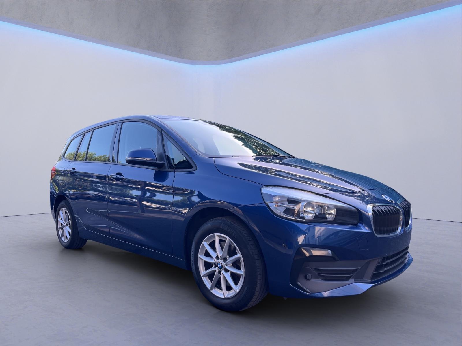 BMW 218 Gran Tourer Autom. HeadUp/2xPDC+Kamera/Navi+