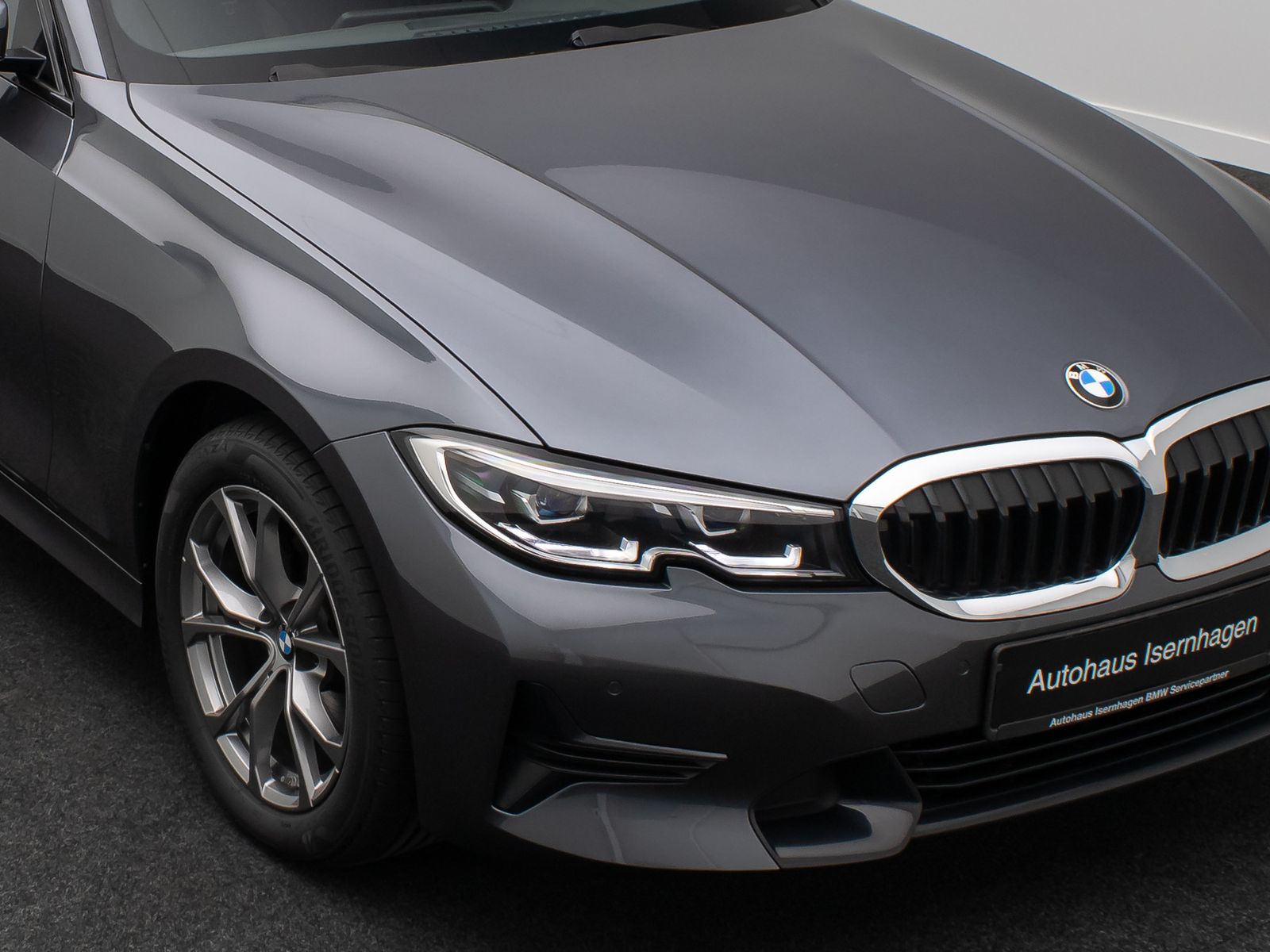 Fahrzeugabbildung BMW 320d xD Sport Line Alarm AHK DAB HiFi DrivAssist