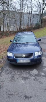 Volkswagen VW Passat 1.6 - Volkswagen Passat aus 2001: Kombi