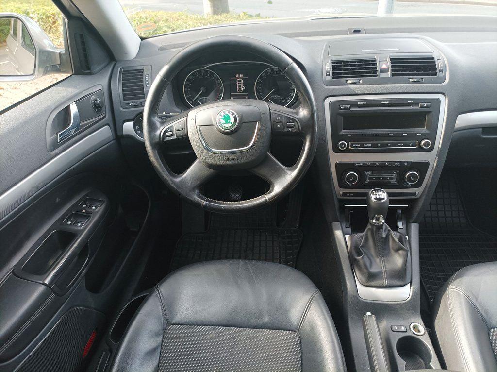 Skoda Octavia 2010 — photo 6