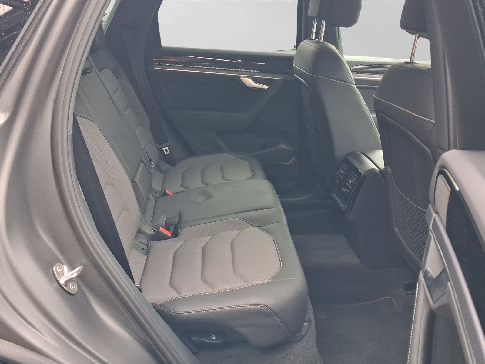 Volkswagen Touareg - Bild 6