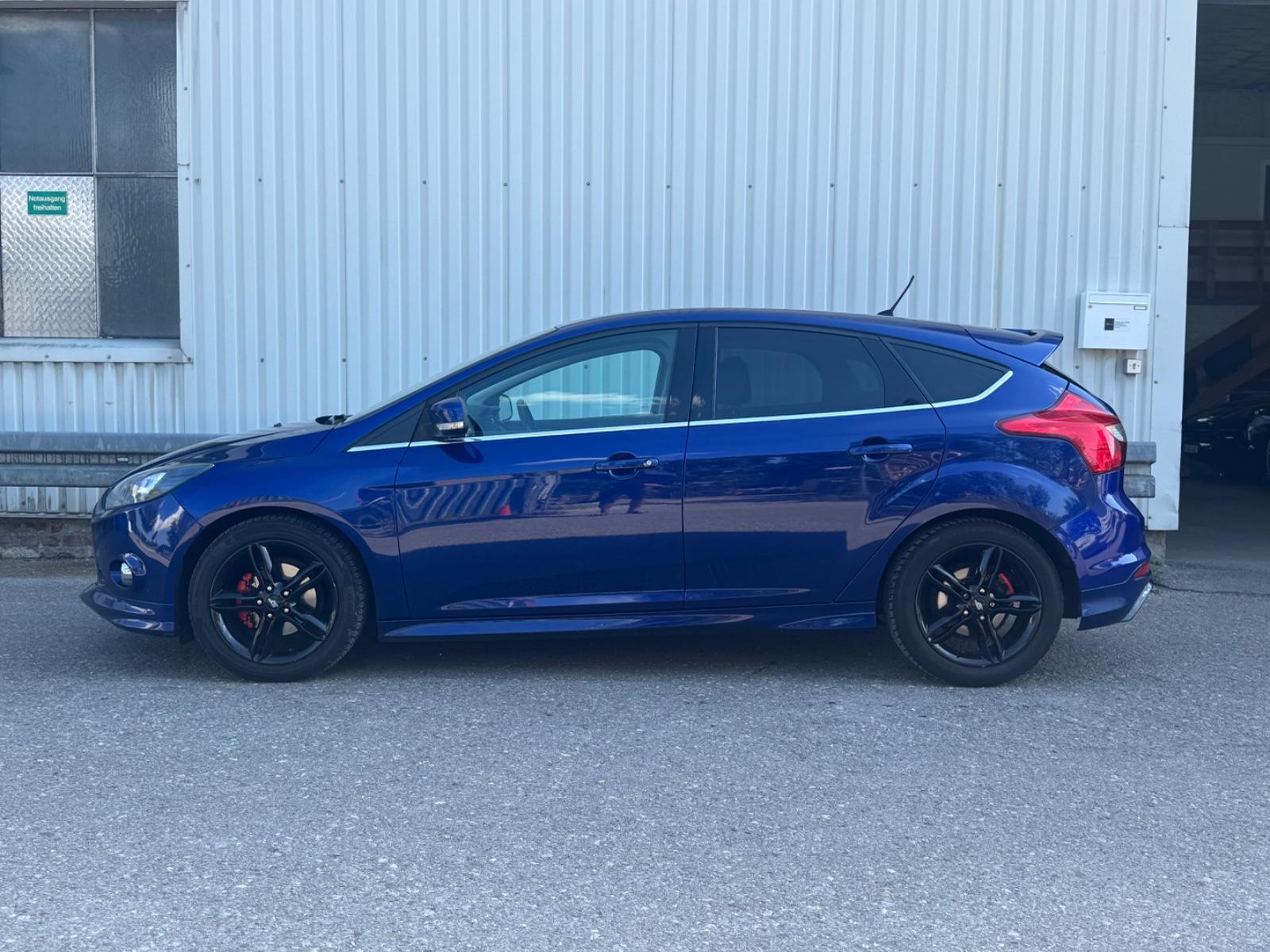 Ford Focus Lim. Titanium ST Line