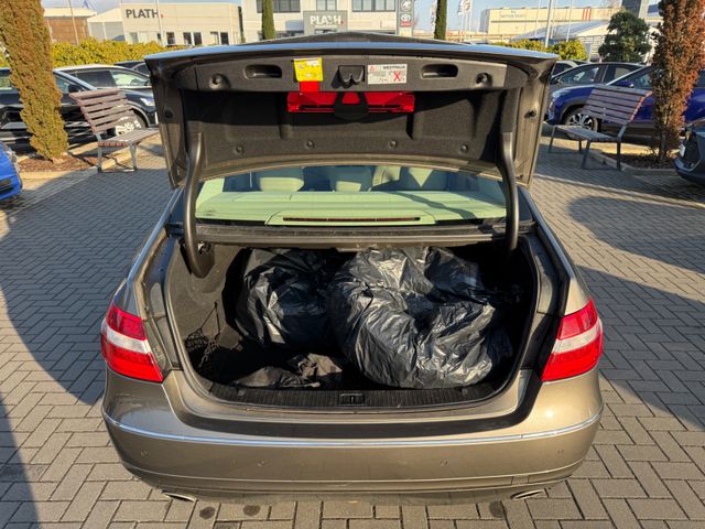 Mercedes-Benz E 300 Limousine CDI BlueEfficiency
