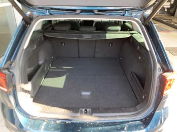Volkswagen Passat Variant - 7