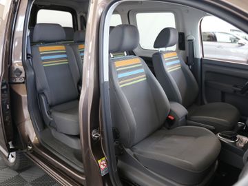 Volkswagen Caddy 1.6TDI DSG KLIMA STANDHZG 7SITZ FLÜGELTÜR