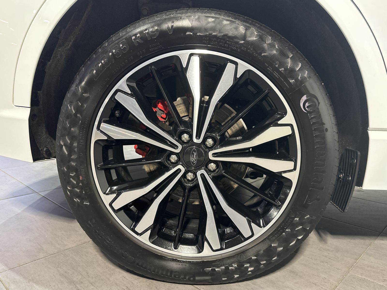 Fahrzeugabbildung Ford Kuga Plug-In Hybrid ST-Line X NAV+LED+KAMERA+PP