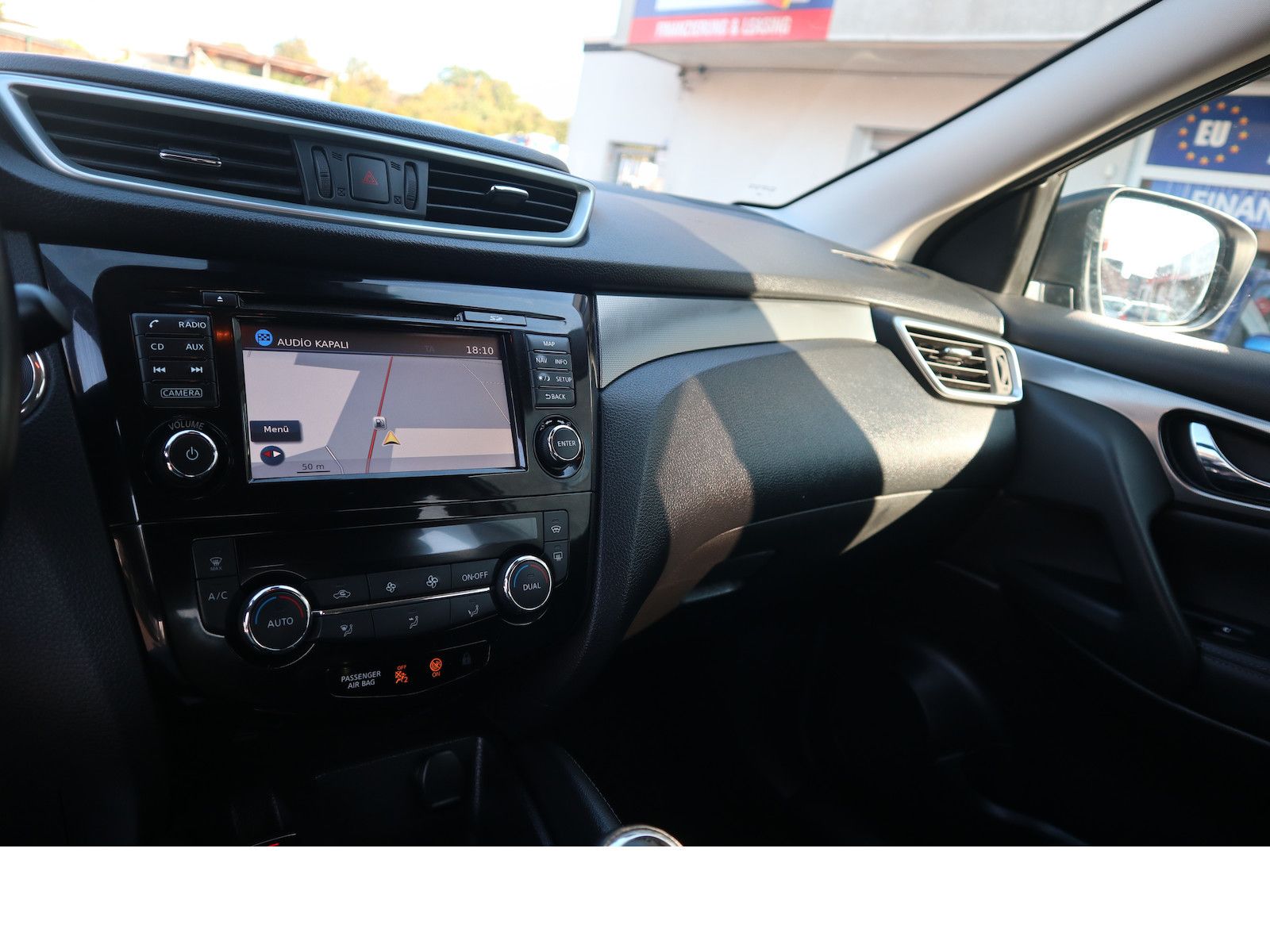 Fahrzeugabbildung Nissan Qashqai N-Connecta Navi Tempo Scheckheftgepflegt
