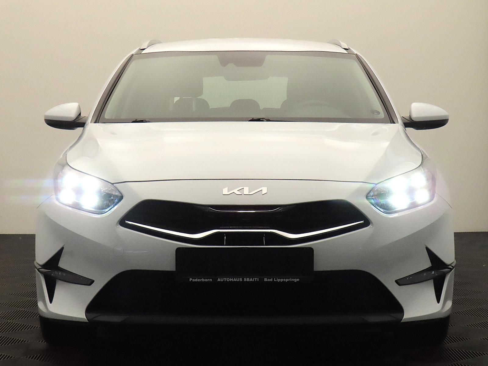 Kia Ceed Hybrid Automatik | Garantie | AHK | Kamera