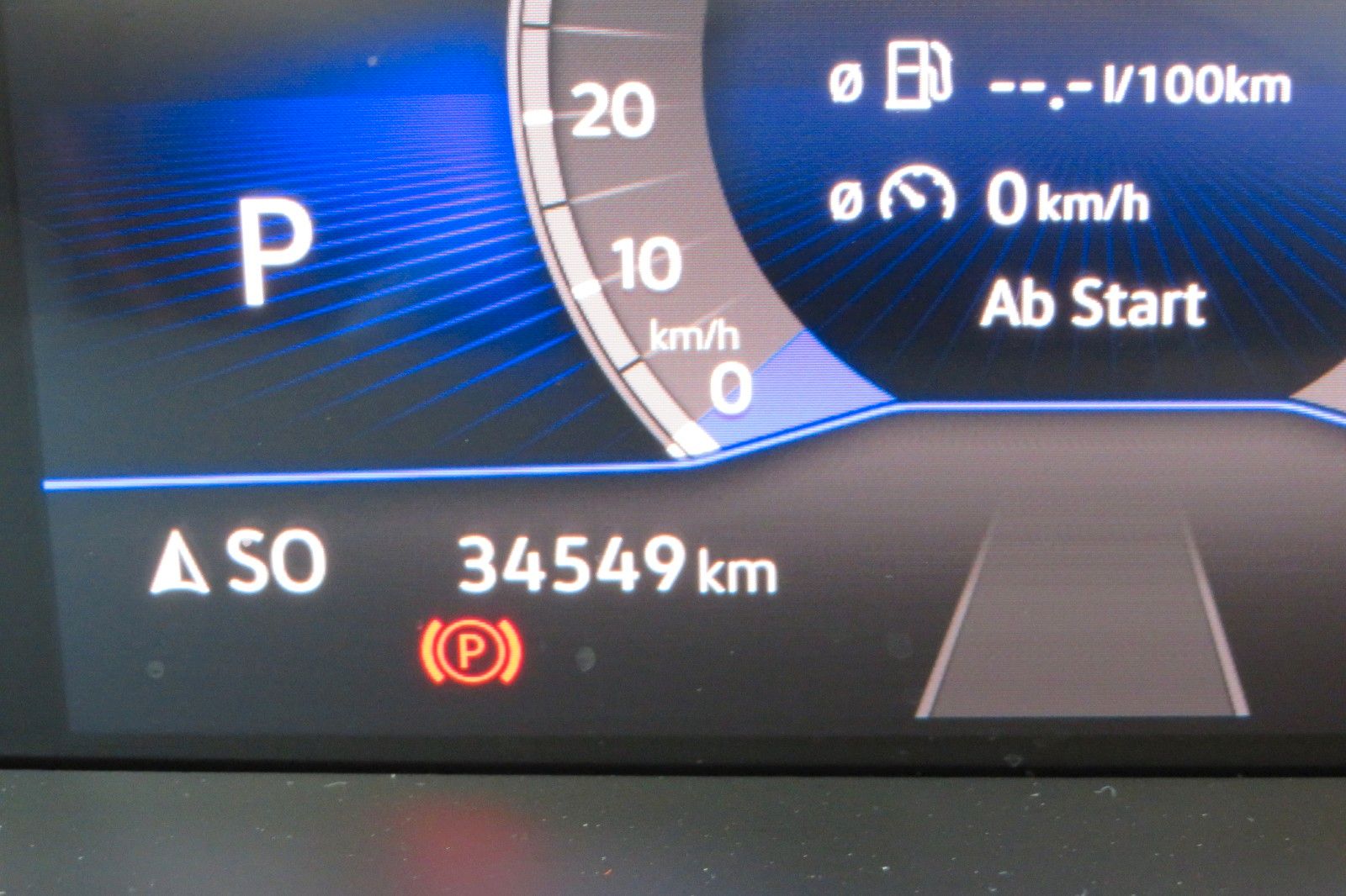 Fahrzeugabbildung Volkswagen T-Roc Life DSG AHK NAVI SITZH. APP-CON. LED 1Hd