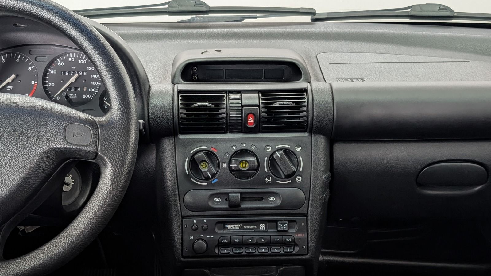 Fahrzeugabbildung Opel Corsa 1.2 16V World Cup Cool * Klima * Automatik