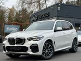 BMW X5 xDrive 45 e Head Up - LED - M Sportpaket /// - BMW X5 mit Hybrid-Antrieb: Vollleder, Sportpaket