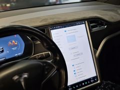 Fahrzeugabbildung Tesla Model X P90D DUAL-MOTOR (FREE SUPERCHARGE/7'SITZ