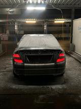 Mercedes-Benz MOTORSCHADEN  Mercedes Benz c180 - Mercedes-Benz Motorschaden