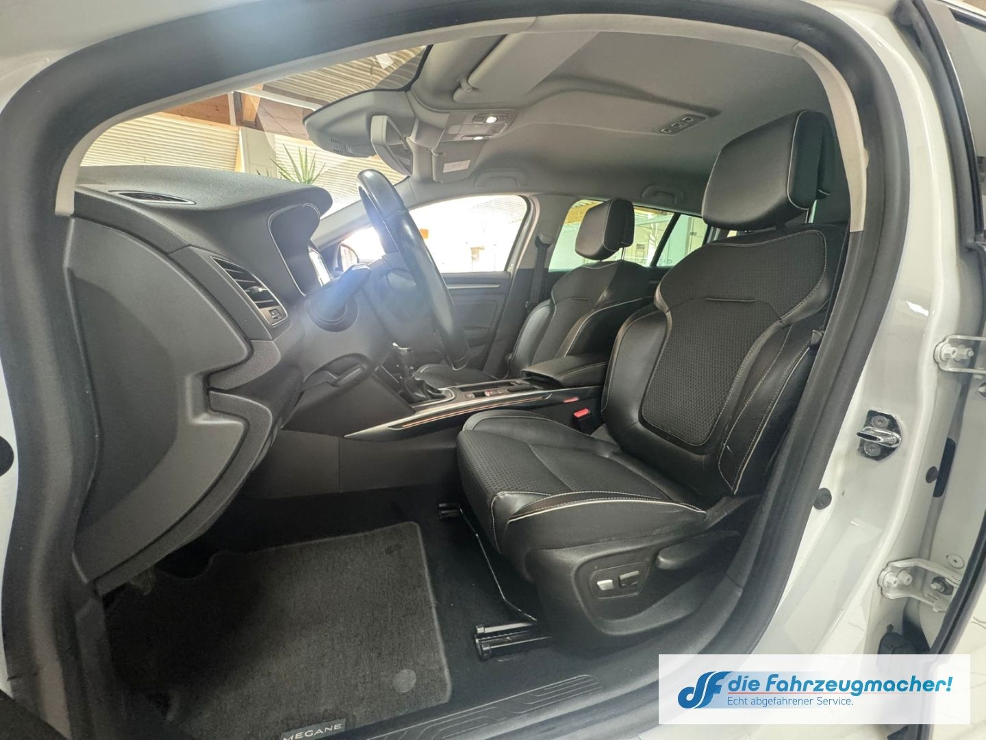 Fahrzeugabbildung Renault Megane IV Grandtour BOSE-Edition 1.2 TCe 130 Ene