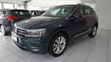 Volkswagen Tiguan Highline BMT/Start-Stopp - mit Diesel-Antrieb: Grün, Schiebedach