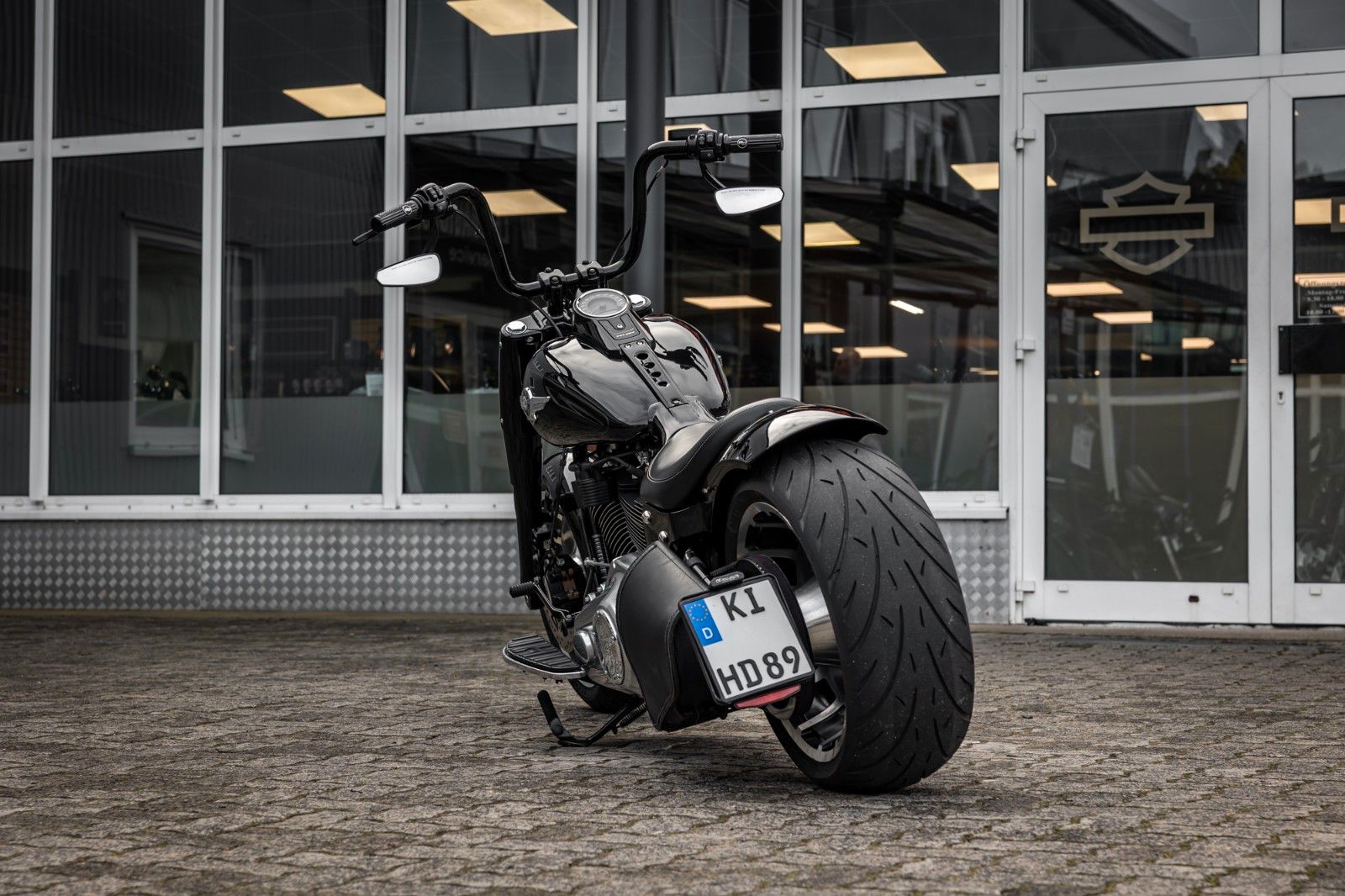 Fahrzeugabbildung Harley-Davidson FLFBS FAT BOY SOFTAIL 114 -JEKILL&HYDE-