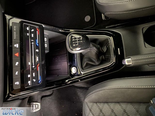 T-Cross 1.0 TSI R-Line KLIMA APP CONNECT PDC