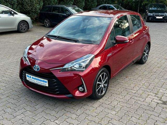 Toyota Yaris Hybrid Sh-gepfl. SHZ NAVI PDC mit Camera