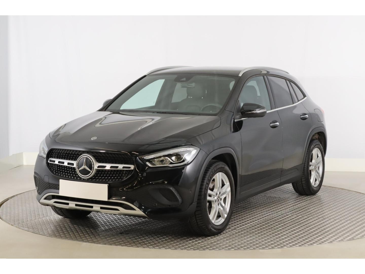 Mercedes-Benz GLA 200 Style el.HK+LED+Kamera+Sound+Alarm