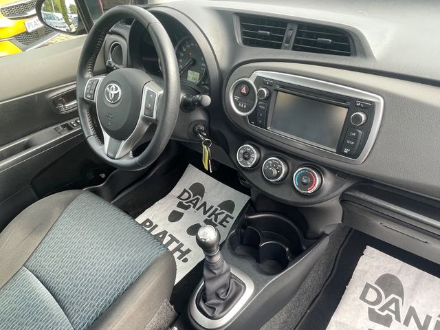 Toyota Yaris  Life / Klima/ Kamera