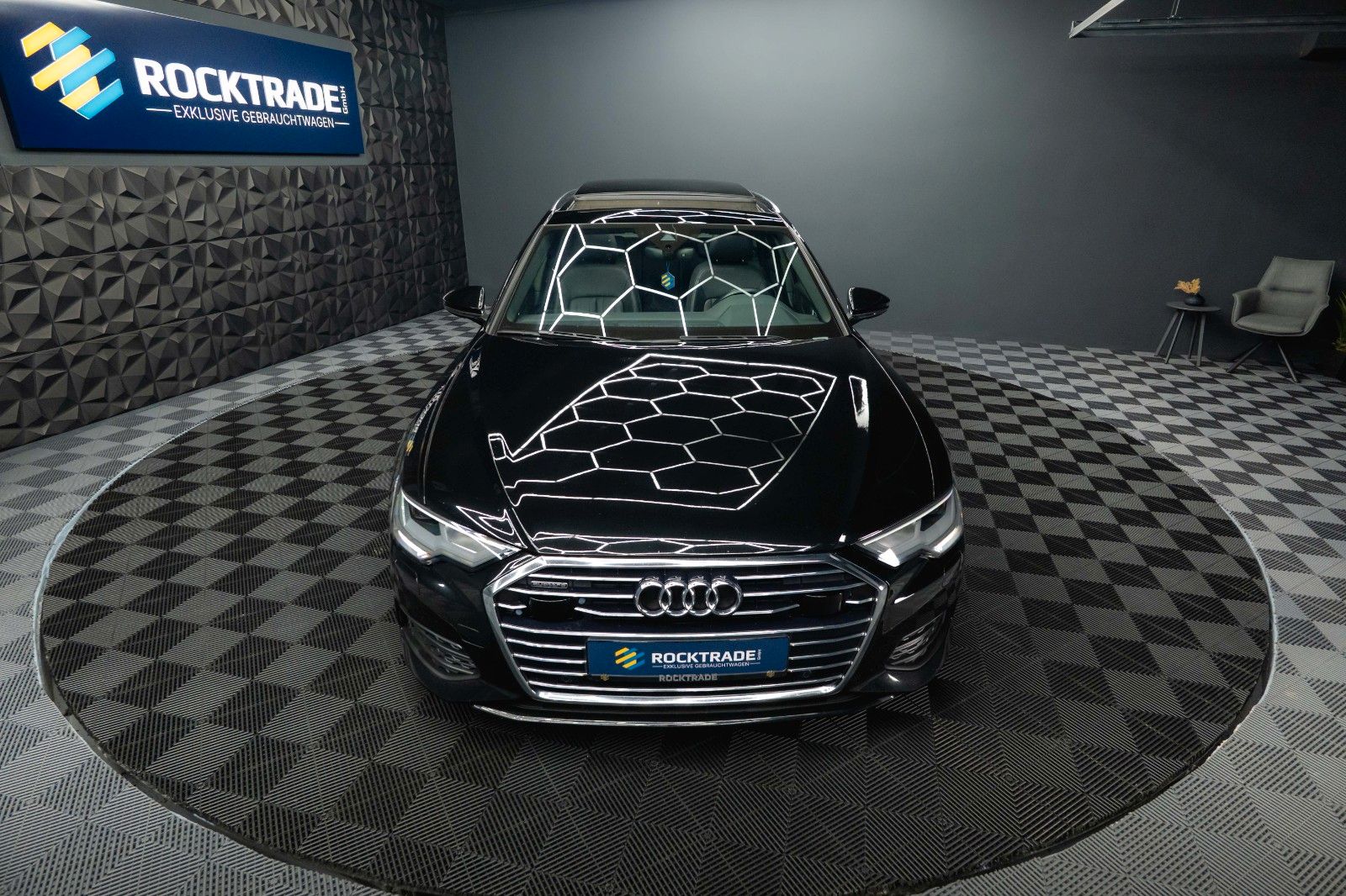 Fahrzeugabbildung Audi A6 Avant 45 TDI quattro Sport design *Pano*ACC*