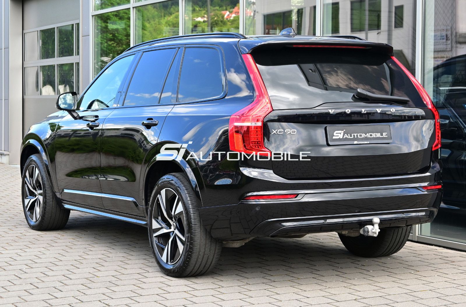 Fahrzeugabbildung Volvo XC90 B5 D AWD R-DESIGN °UVP 89.100€°FOUR-C°HUD°