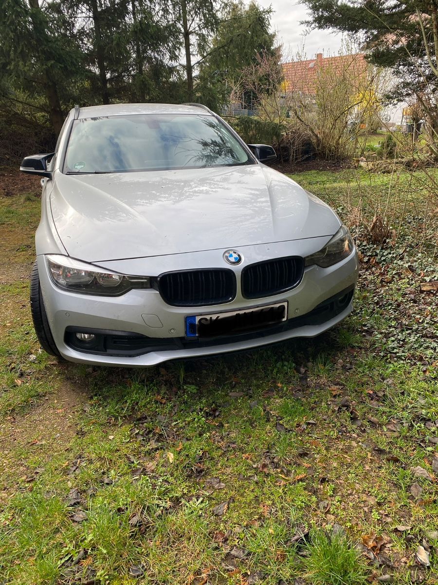 BMW 318d Touring - Navi PDC LED